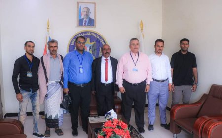 رئيس تنفيذية انتقالي شبوة يلتقي وفدًا من صحيفة 14 أكتوبر