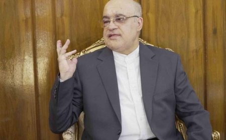 وسائل إعلام إيرانية تنشر أول صور تظهر مدى إصابة السفير الإيراني لدى بيروت "مجتبى أماني" الذي طالته تفجيرات البيجر. 