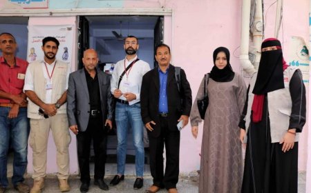 تعز.. تدشين منظومة طاقة شمسية جديدة وتسليم أجهزة طبية للمستشفى السويدي للأمومة والطفولة