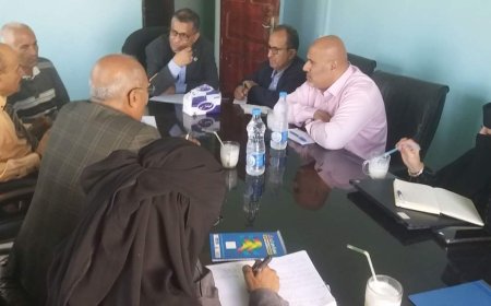 مدير عام مكتب التخطيط والتعاون الدولي يزور مكتب الصناعة والتجارة بتعز.