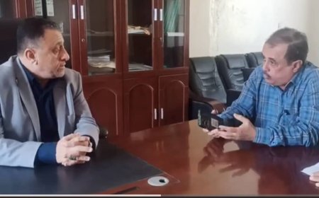 أمين عام المجلس المحلي بمحافظة أبين يلتقي  مدير عام مكتب الضرائب لمناقشة تعزيز العمل الضريبي :