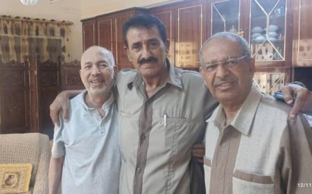 رئيس هيئة الشهداء والمناضلين يزور المناضل عزيز طه العبادي ويطمئن على صحته