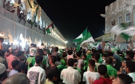 الاعلام الرياضي بالساحل يشارك جماهير الاخضر أفراحهم في الشوارع بمناسبة تأهل الفريق إلى مصاف أندية الثانية