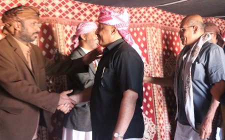 الشيخ بن حبريش يستقبل قائد المنطقة العسكرية الثانية السابق