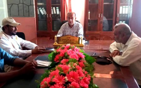 مدير عام زنجبار يناقش مع مؤسسة نماء التنموية" ndf " تنفذ عدد من التدخلات في المديرية