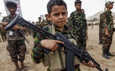 الأطفال ضحايا الحرب الحوثية على اليمنيين