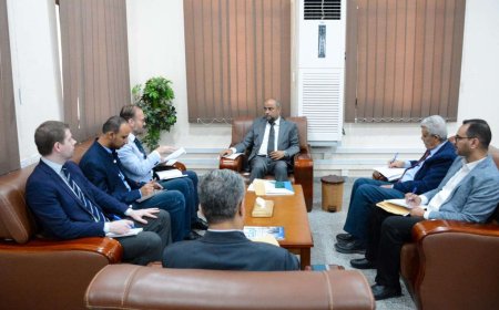 وزير المالية يبحث مع مسؤول أممي مستجدات الأوضاع الاقتصادية والمالية الصعبة الراهنة