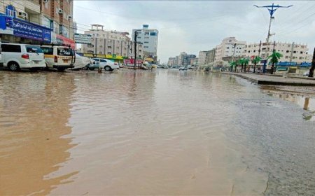 أمطار شديدة الغزارة تعم مدن العاصمة عدن