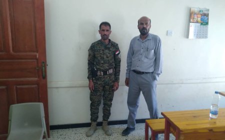 مدير تربية جيشان يقدم رسالة شكر وتقدير لقائد الحزام الامني بالمديرية