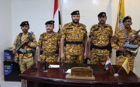 العقيد محمد القارة يكرم أفراد شرطة المنشآت بمأرب