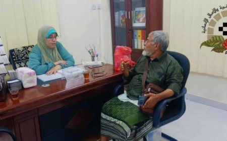 الأستاذ محمود العفيفي يزور مؤسسة التراث اليافعي للتنمية والأعمال الإنسانية في العاصمة عدن