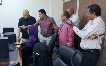 مدير عام الصحة بعدن يزور مركز تنمية الموارد بديوان المحافظة