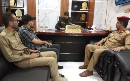 الشوحطي يعقد لقاءً هامًا مع المتحدث الرسمي للقوات المسلحة الجنوبية لتعزيز التنسيق الإعلامي الأمني