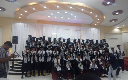 معهد العلوم  الصحية  بأبين يقيم حفلا تكريميا بهيجا  لخريجي وخريجات المعهد