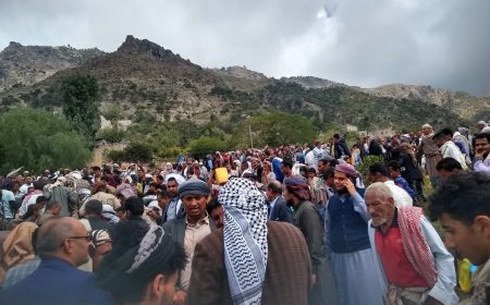 تعز .تشيع "رسمي ، وشعبي " مهيب لجثمان فقيد الوطن  الشيخ - عبدالله أحمد الامير .