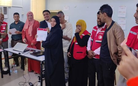 برعاية محافظ عدن.. اختتام دورة تدريبية لتأهيل فريق الاستجابة للكوارث والأزمات