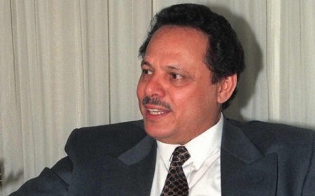 الرئيس علي ناصر محمد يوجه خطاباً هاماً بمناسبة عيد الاستقلال 30 نوفمبر (فيديو)