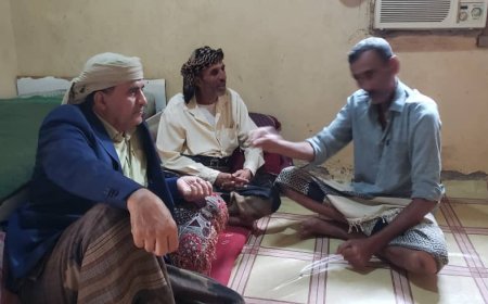 نائب رئيس انتقالي أبين يطمئن على صحة عدد من مناضلي الثورة الجنوبية