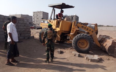 شرطة الفيوش تُعيد الحياة إلى شارع مغلق منذ 15 عامًا بتعاون مجتمعي نموذجي