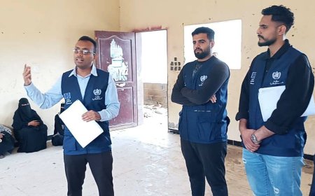 بدعم من الصحة العالمية خدمة الاسعاف 195 تنفذ جلسات توعوية في مخيمات النازحين بعدن 