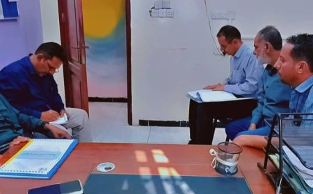 مدير إدارة المشاركة المجتمعية يزور مدارس الرباط الأهلية لتفقد سير الاختبارات الفصلية