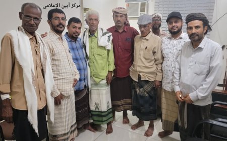 لقاء ودي يجمع صحفيي أبين بـ د. الدويل بالعاصمة عدن