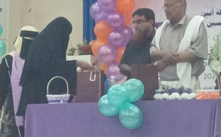 اتحاد نساء اليمن ابين يقيم معرضا للمنتجات النسائية وبزار خيري لدعمها 