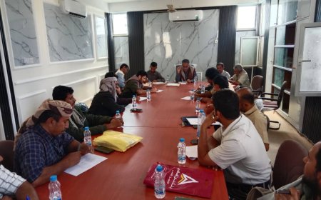 برئاسة مدير عام عتق - رئيس لجنة المناقصات.. فتح مظاريف العطاءات لثلاثة مشاريع في المديرية