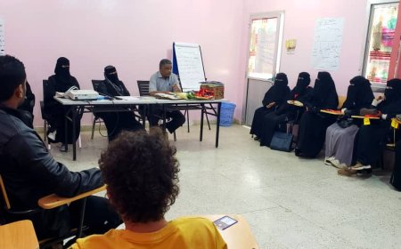إدارة التثقيف والإعلام الصحي بلحج تعقد لقاءاً مع متطوعي التثقيف الصحي المشاركين بحملة الكوليرا