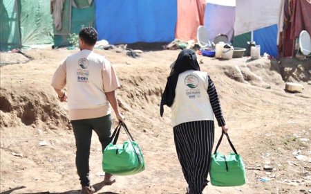 مركز الملك سلمان للإغاثة يوزع 500 حقيبة شتوية في مديرية الشمايتين بمحافظة تعز