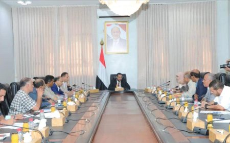 وزير التربية يترأس اللقاء التشاوري لقطاعات وأجهزة الوزارة ومدراء المكاتب بالمحافظات