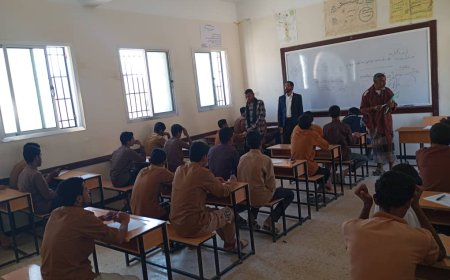 مدير تربية ميفعة شبوة يواصل زياراته التفقدية للاطلاع على سير امتحانات الفصل الدراسي الاول بمدارس المديرية