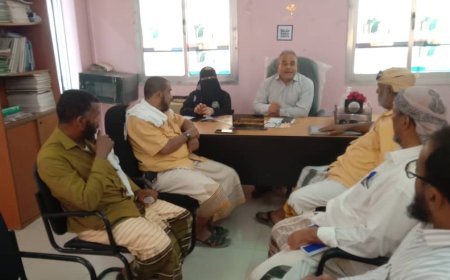 لقاء يجمع خطباء المساجد مع نائب مدير مكتب الصحة ومديرة إدارة التثقيف لمناقشة المشاركة بحملة  الكوليرا بحوطة لحج