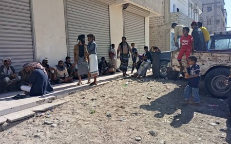 أبناء منطقة السبعين ميفعة ينظمون وقفة احتجاجية للمطالبة بسرعة توفير محول كهرباء لمنطقتهم