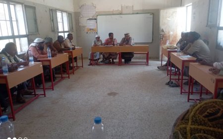 مدير عام أحور يناقش مع مدراء المدارس جملة من المواضيع  المتعلقة بالعملية التعليمية وسير الامتحانات