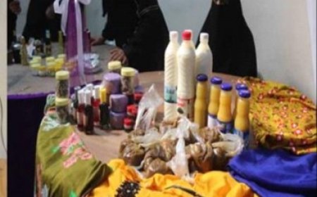 اتحاد نساء اليمن فرع لحج يقيم معرض المنتوجات النسائية " بمناسبة حملة 16 يوم