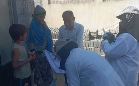 مدير المركز الصحي باتيس يشرف على فرق التحصين الميدانية