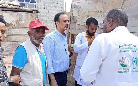 نائب مدير صحة عدن يتفقد فرق التحصين حملة ضد الكوليرا في مواقع مختلفة بدارسعد 