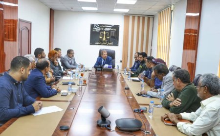 رئيس مجلس القضاء الأعلى يترأس اجتماعًا لتعزيز التنسيق بين الجهات القضائية والأمنية في لحج