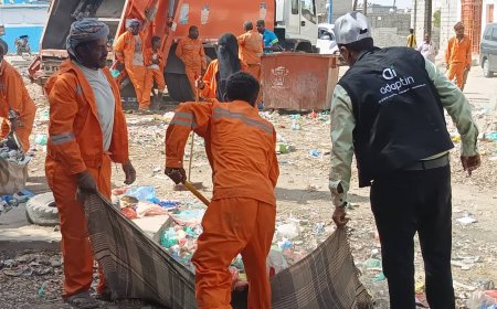 أبين.. إطلاق حملة نظافة وتحسين بمديرية زنجبار تنفذها مؤسسة أدابت إن بالشراكة مع صندوق النظافة