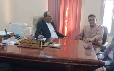 مدير تربية الحديدة يلتقي وكيل وزارة التربية والتعليم لقطاع التعليم