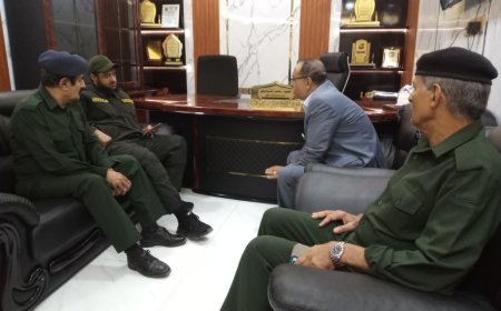نائب محافظ لحج يناقش مع مدير الأمن القضايا الأمنية العالقة في المحافظة