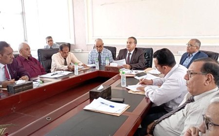 مجلس جامعة عدن يدعو السلطة المحلية لوقف صرف أية تراخيص متعلقة بأرض الحرم الجامعي