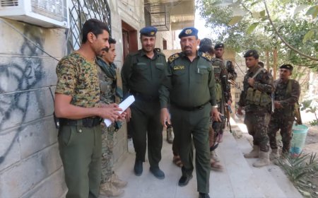 مدير عام شرطة مأرب اللواء يحيى حميد يطلع على سير العمل في المنطقة الأمنية الثالثة