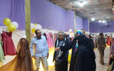 مدير مكتب التعليم الفني يشيد بالمعرض الثاني لمشاغل الخياطة والأسر المنتجة