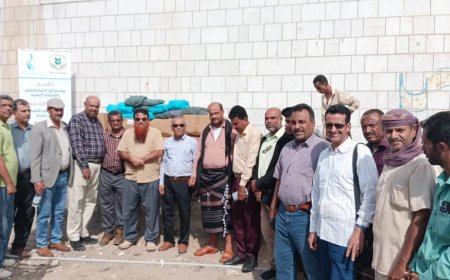 تنفيذًا لتوجيهات محافظ أبين.. توزيع الحقائب الصحية من مؤسسة إثراء على نزلاء السجن المركزي بزنجبار 