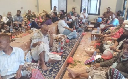جمعية المفلحي في عدن تعقد ندوة ثقافية وتستضيف امير يافع العفيفي وعدد من الشعراء