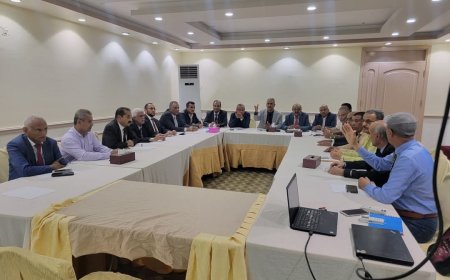 مجلس جامعة تعز  يعقد اجتماعه الدوري ويناقش عدداً من الموضوعات للنهوض بالعملية التعليمية والأكاديمية وتعزيز الأداء