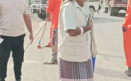 الدبيش يتفقد سير تنفيذ حملة النظافة الموسعة في شوارع مديرية دارسعد بعدن 