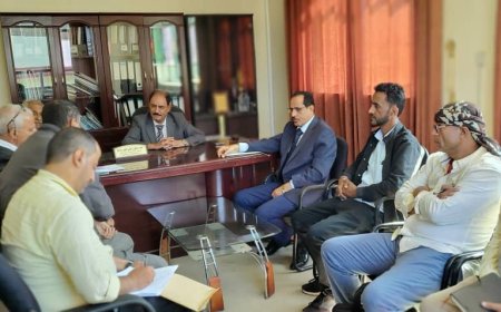 محافظ الضالع يناقش خطة تطوير الاستثمار مع مدراء المكاتب التنفيذية